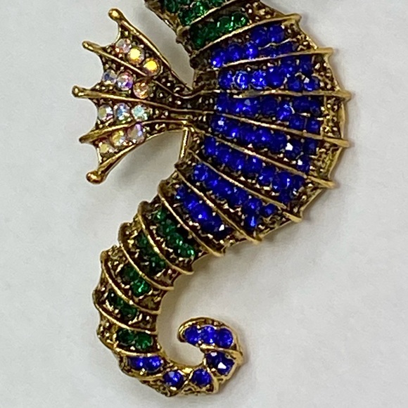 Blue and Gold Seahorse Brooch - Picture 7 of 7